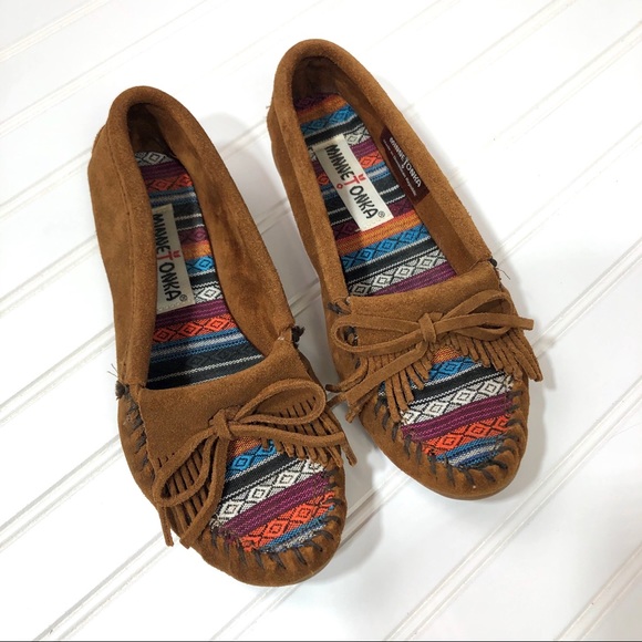 Minnetonka Shoes - Minnetonka Arizona Kilty Suede Moccasins 402K Sz 6
